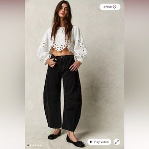 Women's Black Wide-Leg Jeans